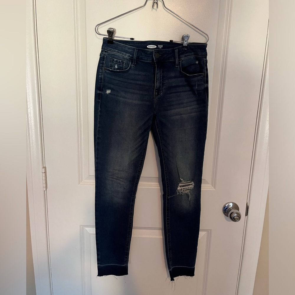 Old Navy Rockstar Super Skinny Distressed Jeans Size 4